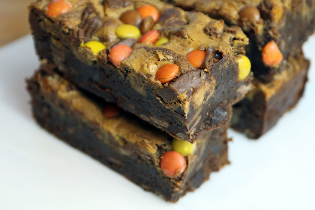 Deep Reece's Gluten-Free Delicious Reeces Pieces Brownie | BrownieMacs – Brownie Macs.